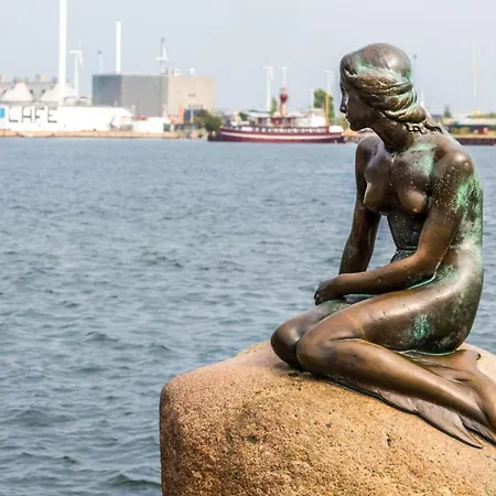 Cozy And Contemporary Ground Floor Retreat Copenaghen