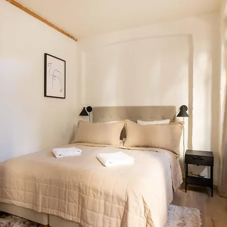 Cozy And Contemporary Ground Floor Retreat Apartamento *