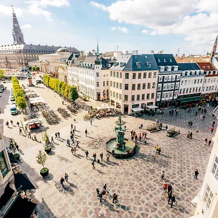 Cozy And Contemporary Ground Floor Retreat Copenhagen