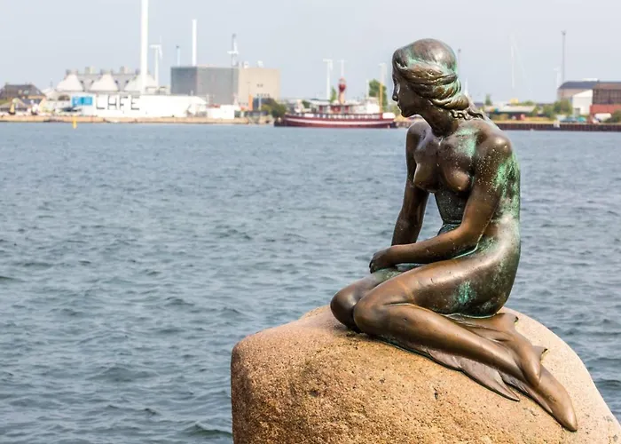 Cozy And Contemporary Ground Floor Retreat Copenhagen