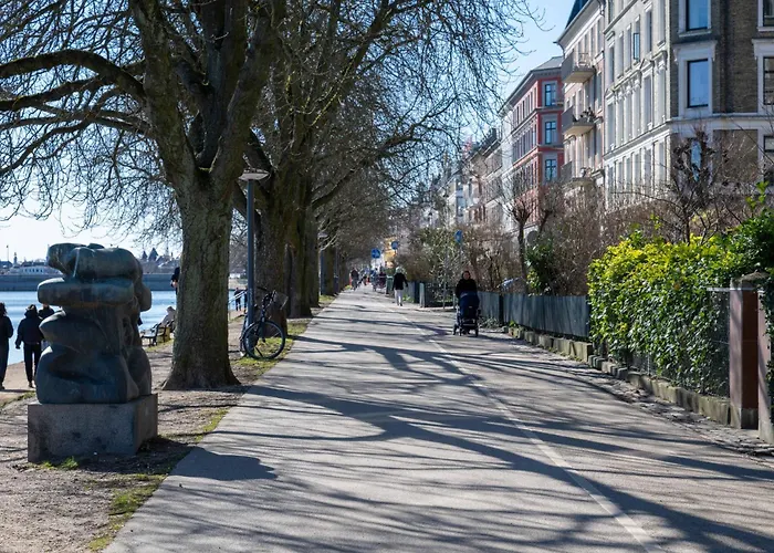 Cozy And Contemporary Ground Floor Retreat *