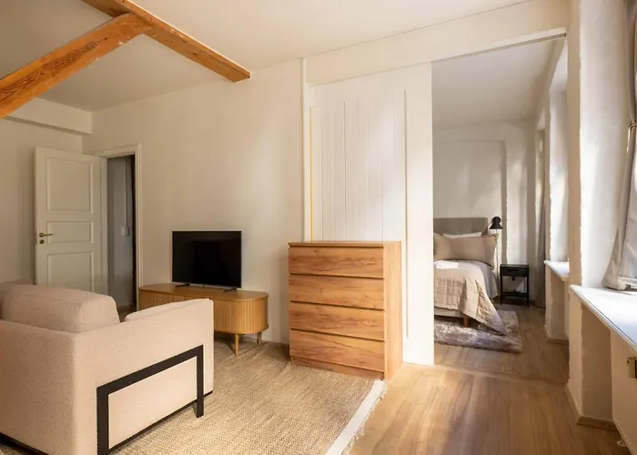 Cozy And Contemporary Ground Floor Retreat *